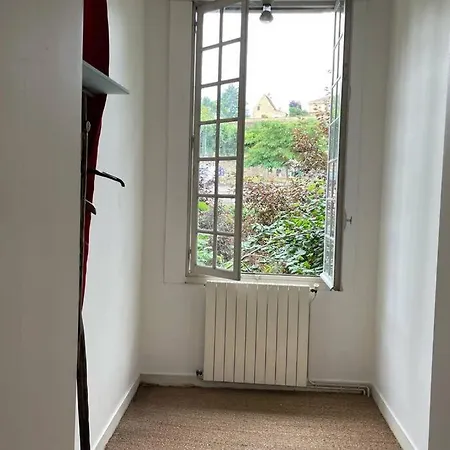 펜션 La Maison Du Rempart 사흘라 라 카네다