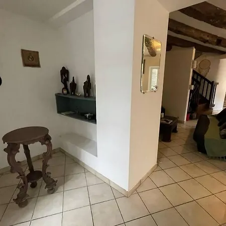 La Maison Du Rempart 사흘라 라 카네다